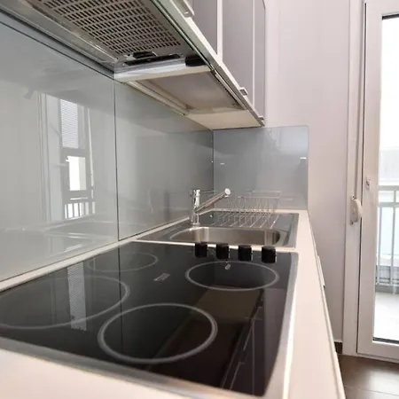 Modern Apartment In The Heart Of The City Larissa Exteriér fotografie
