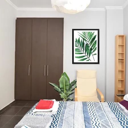Modern Apartment In The Heart Of The City Larissa Exteriér fotografie