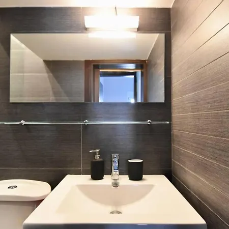 Modern Apartment In The Heart Of The City Larissa Exteriér fotografie